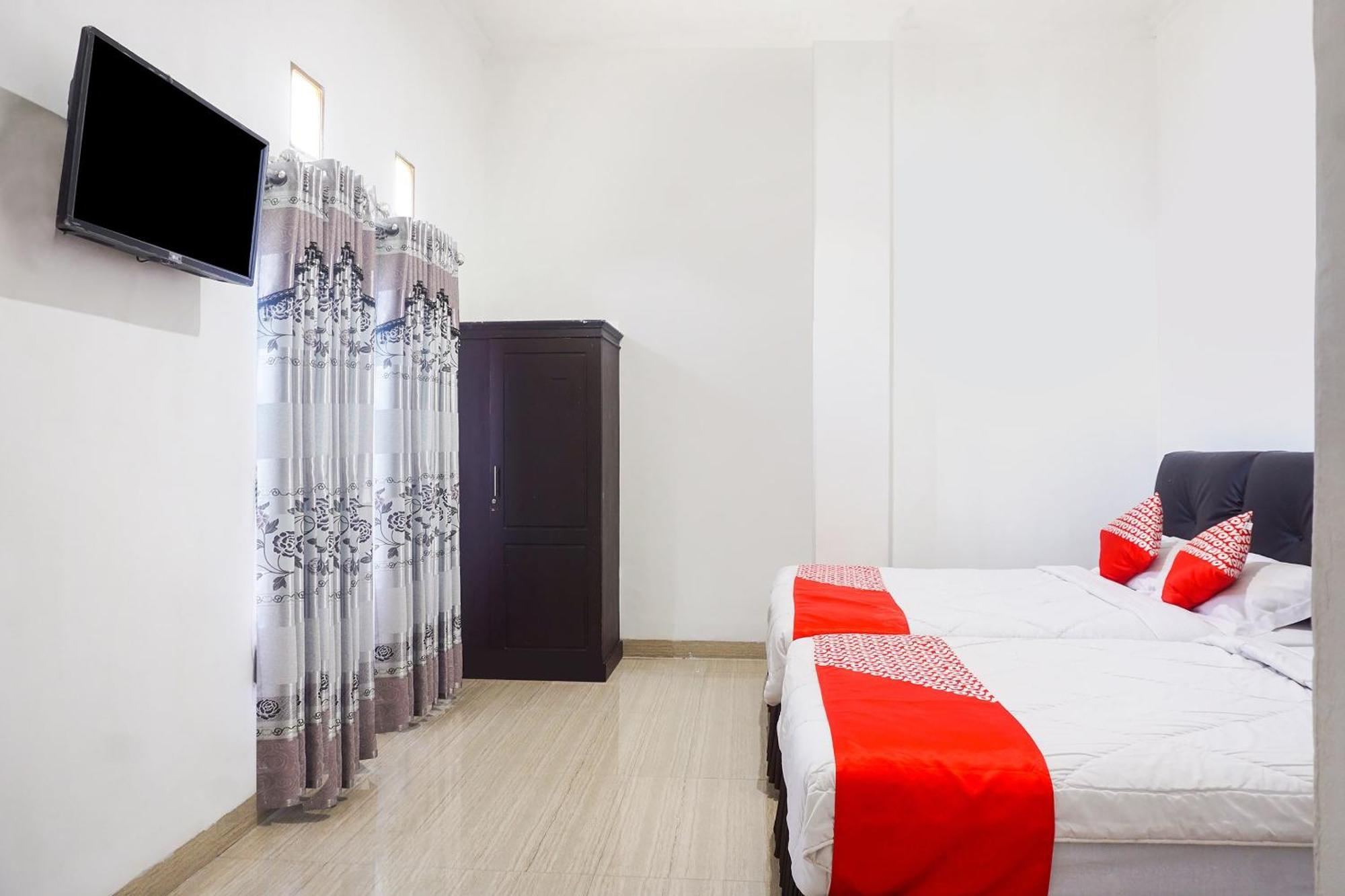 Hotel Oyo Flagship 91534 Metro Permai 3*