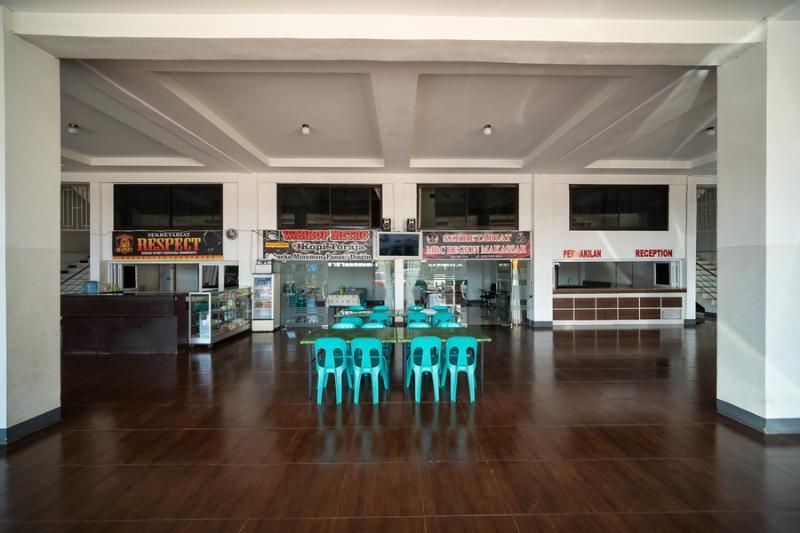 Oyo Flagship 91534 Metro Permai Makassar